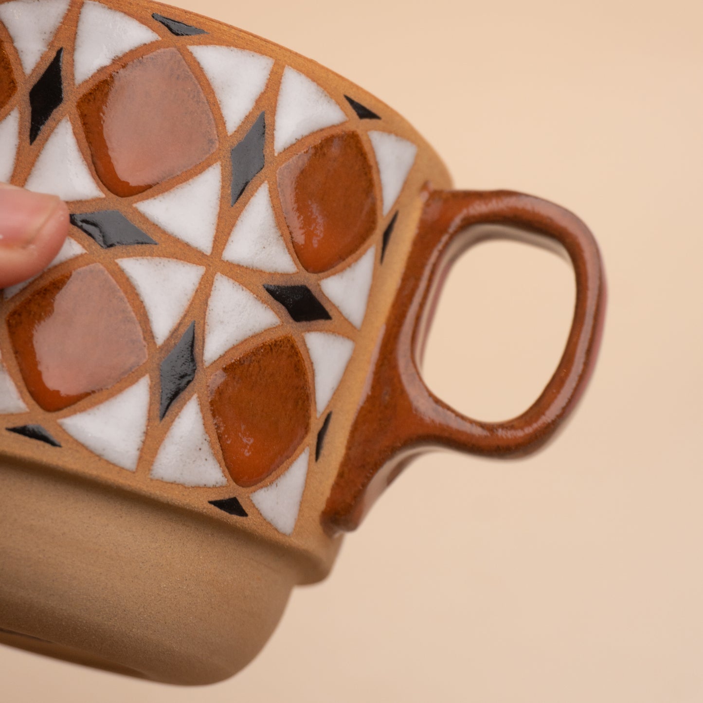 tulip mug in dark orange