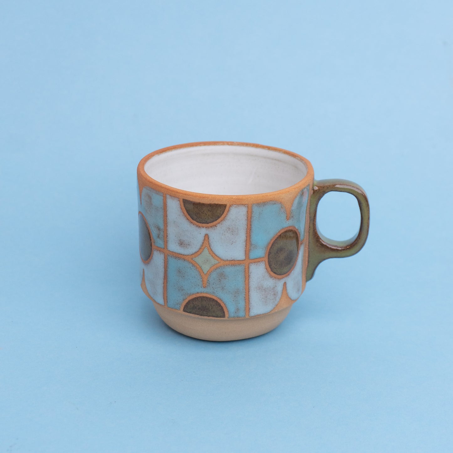 pansy mug in blue