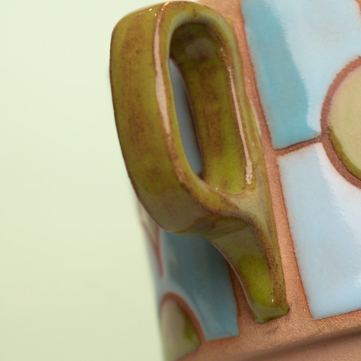 pansy mug in blue