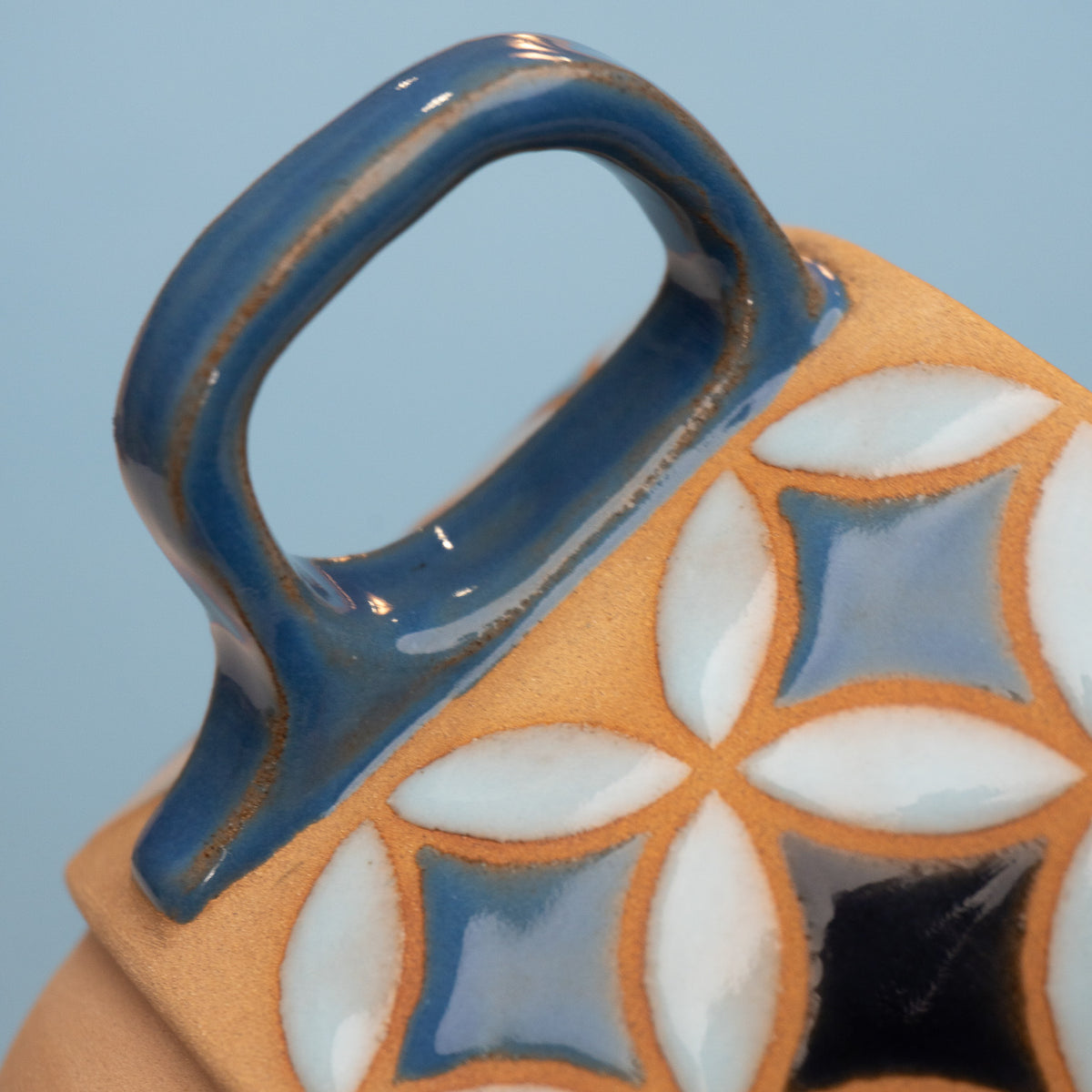 lily mug in blue
