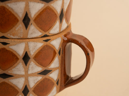 tulip mug in dark orange