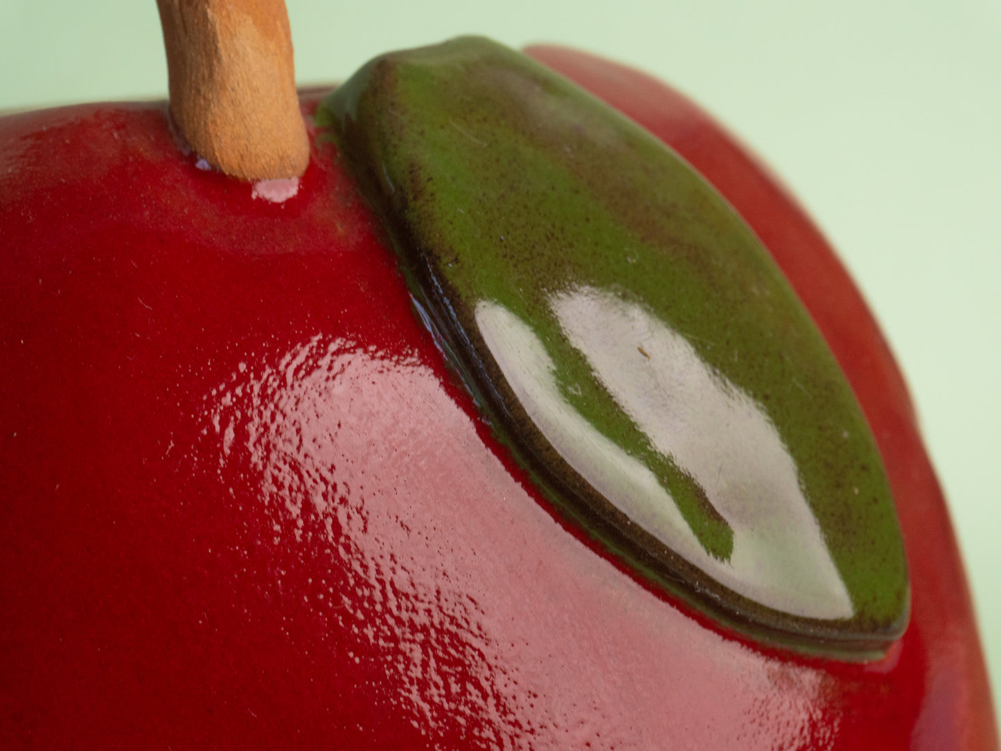 red apple wall planter