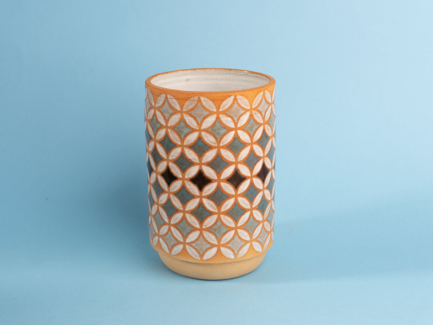 lily utensil holder/vase in blue