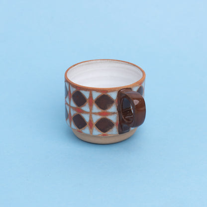 tulip americano in brown