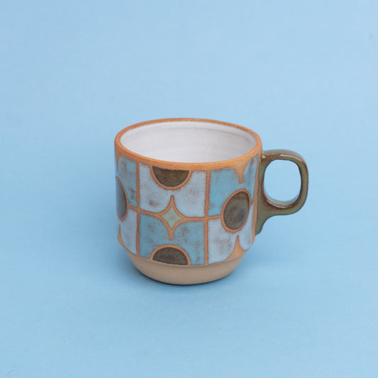 pansy mug in blue