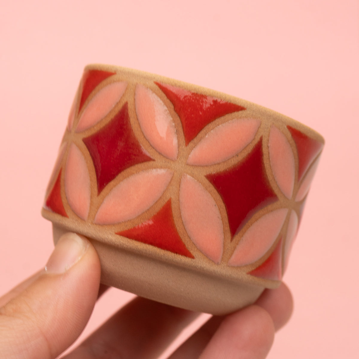 lily espresso in pink