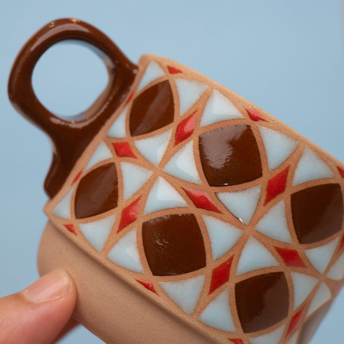 tulip americano in brown